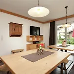 木屋 阿雷纳布里克酒店 *